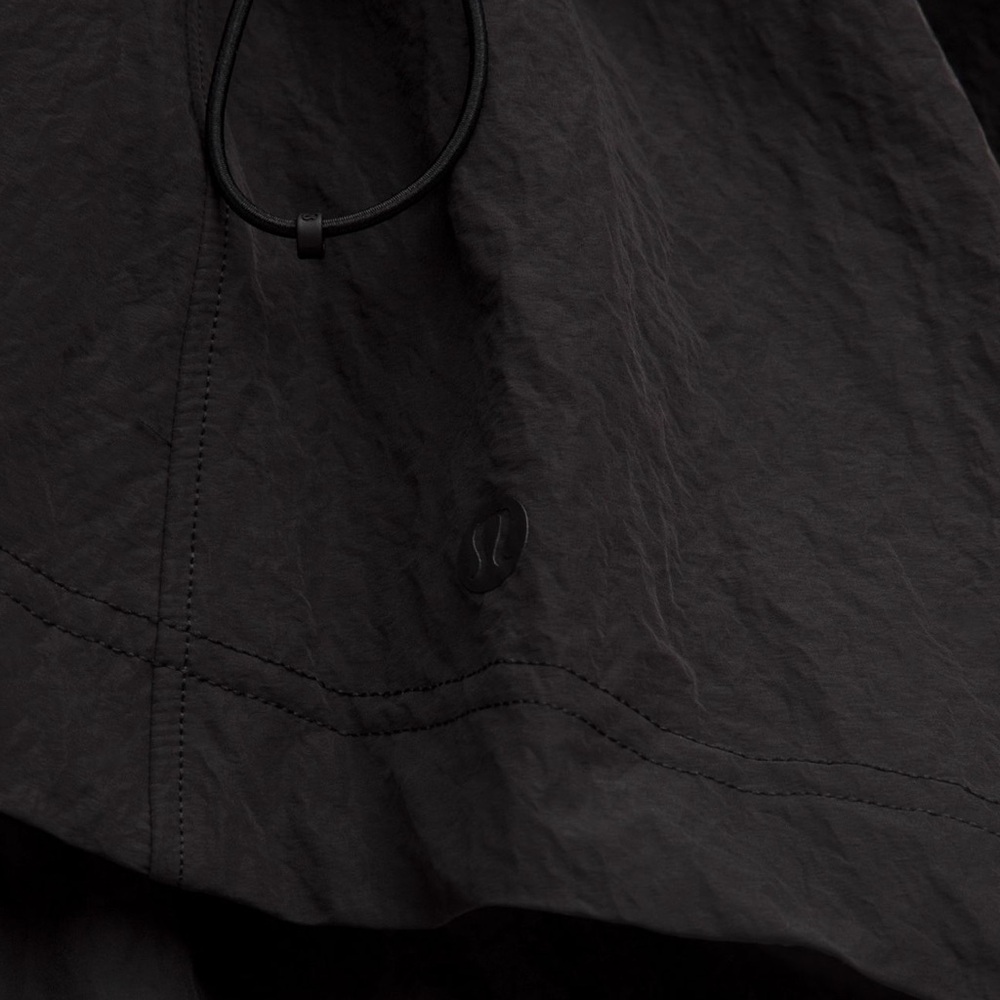 NWT💎Lululemon Bomber Nylon Cinchable Black Waterproof Jacket Medium Retail $148 - Picture 7 of 9